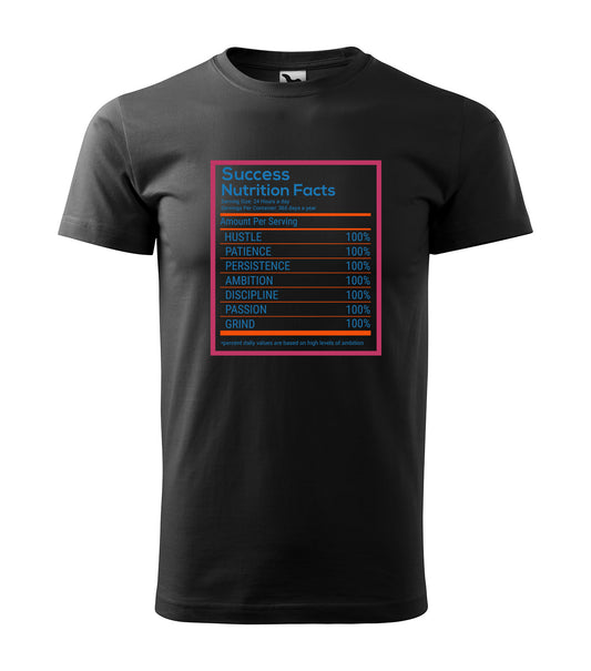 Schwarzes T-Shirt mit „Success Nutrition Facts“-Design im Stil einer Nährwerttabelle. Listet Hustle, Disziplin, Ausdauer und Ambition als essenzielle Zutaten für Erfolg auf. Perfekt für Unternehmer, Sportler und Motivationsfans.